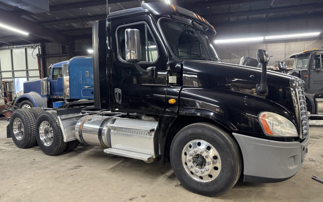 2017 Freightliner Cascadia 125 – #12000021